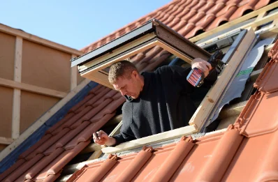 Pose de fenêtres de toit Velux à Montmachoux